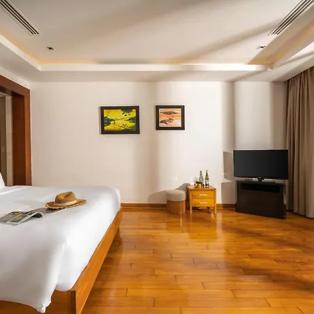 Ocean Beach Resort Da Nang Room photo