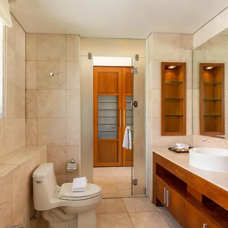 Ocean Beach Resort Da Nang Room photo