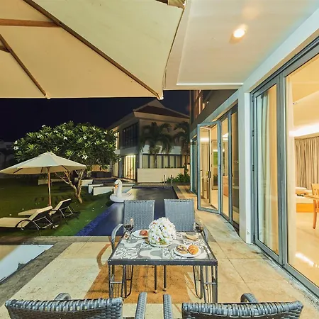 Ocean Beach Resort Da Nang Exterior photo
