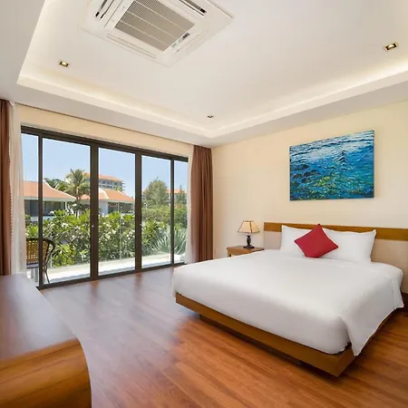 Ocean Beach Resort Da Nang Room photo