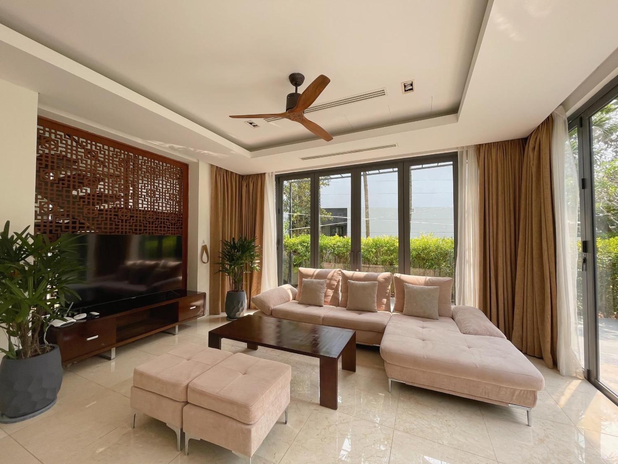 Ocean Villa Da Nang